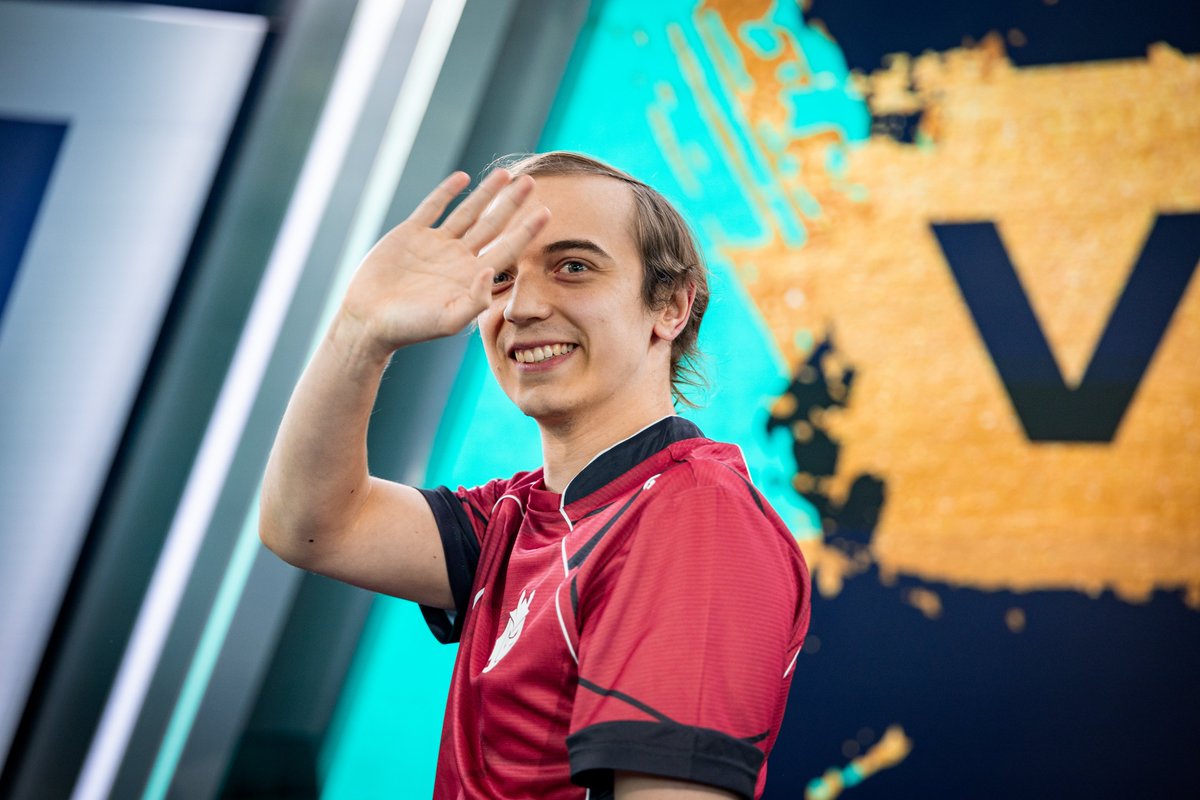 CapsDaily_'s tweet image. 