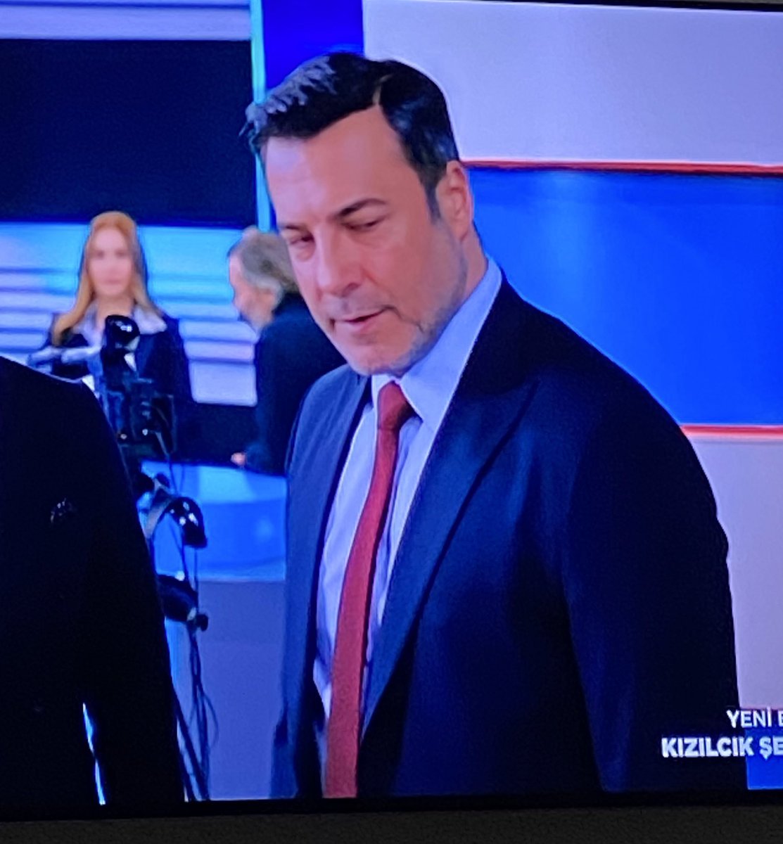 Ömer,sen boşanma ben evleniyorum. Eski damadımın yeni kayınbabası ile 😂 #kizilcikşerbeti