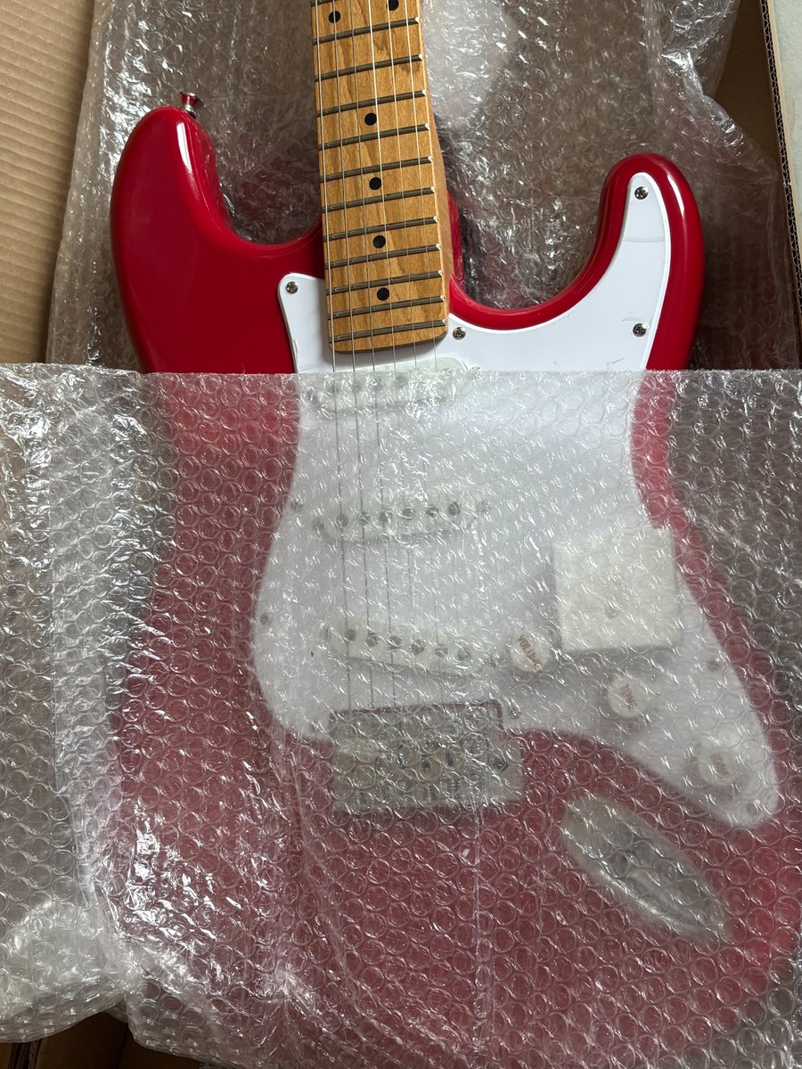 24VoltMod's tweet image. A few new things came in today. They are for new projects and videos. the guitar is not for what's in the other box.... 
Any guesses?  #24voltmod #24vmod
24voltmod.com