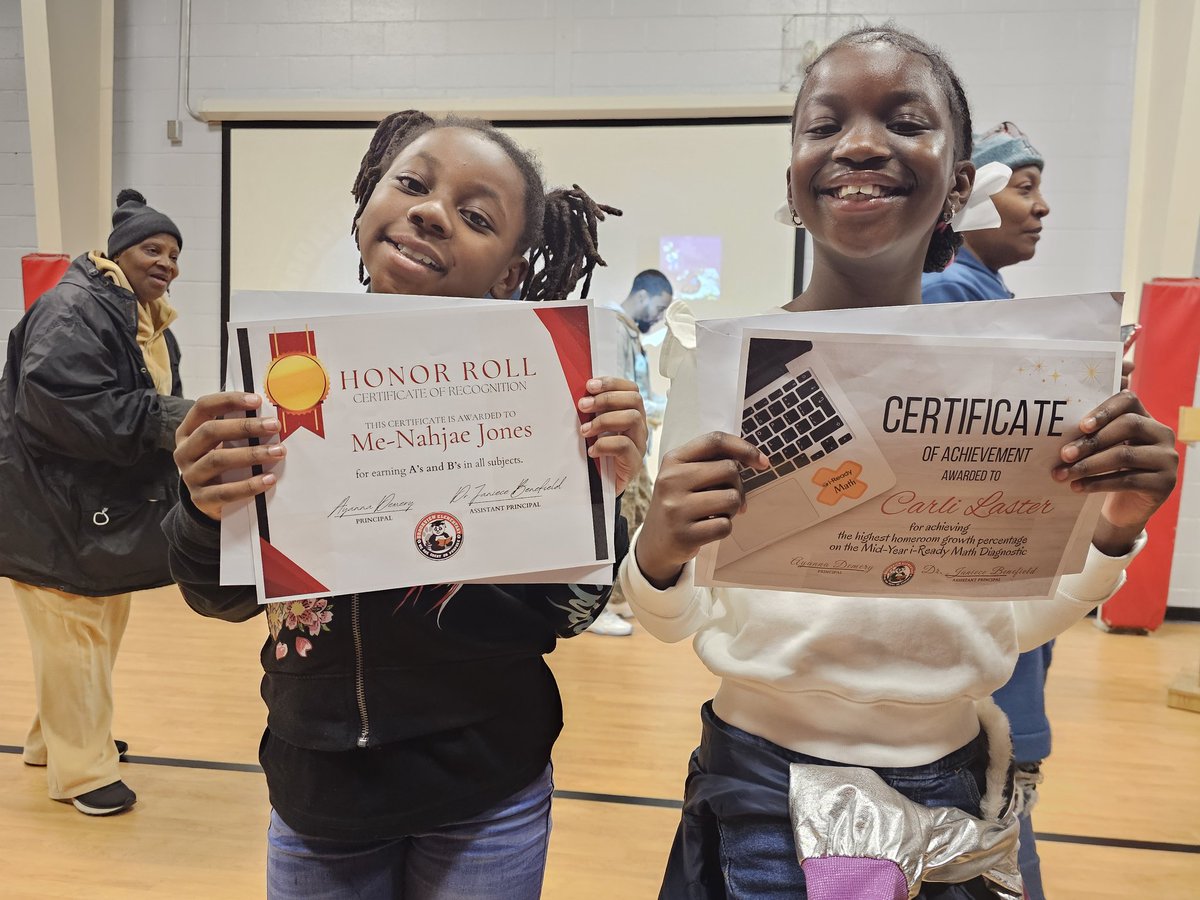 Cassandra E.Woods tweet media