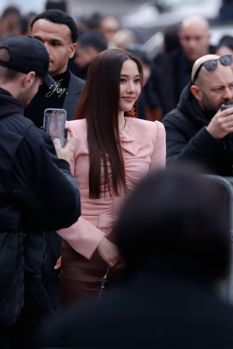 mickeymousenaka's tweet photo. hi pretty ✨ https://t.co/amT5R7w5Ml