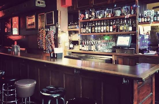 RavenGrillDC's tweet photo. Ice my not have thawed BUT 
Raven is OPEN 

Thur-Fri-Sat.-Sun Afternoons! 3pm

(Since 1935!) https://t.co/DJbbhGEaDF