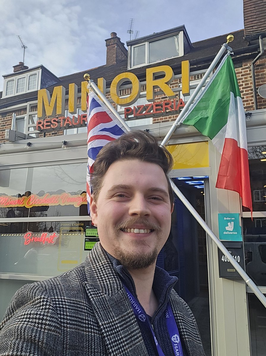 MGoodwinFreeman's tweet photo. Well done to #HatchEnd business Andy who has launched a 15% discount for Service Persons to help through the struggles of running a high street business under Labour 👏 https://t.co/mkuYwbSFyu