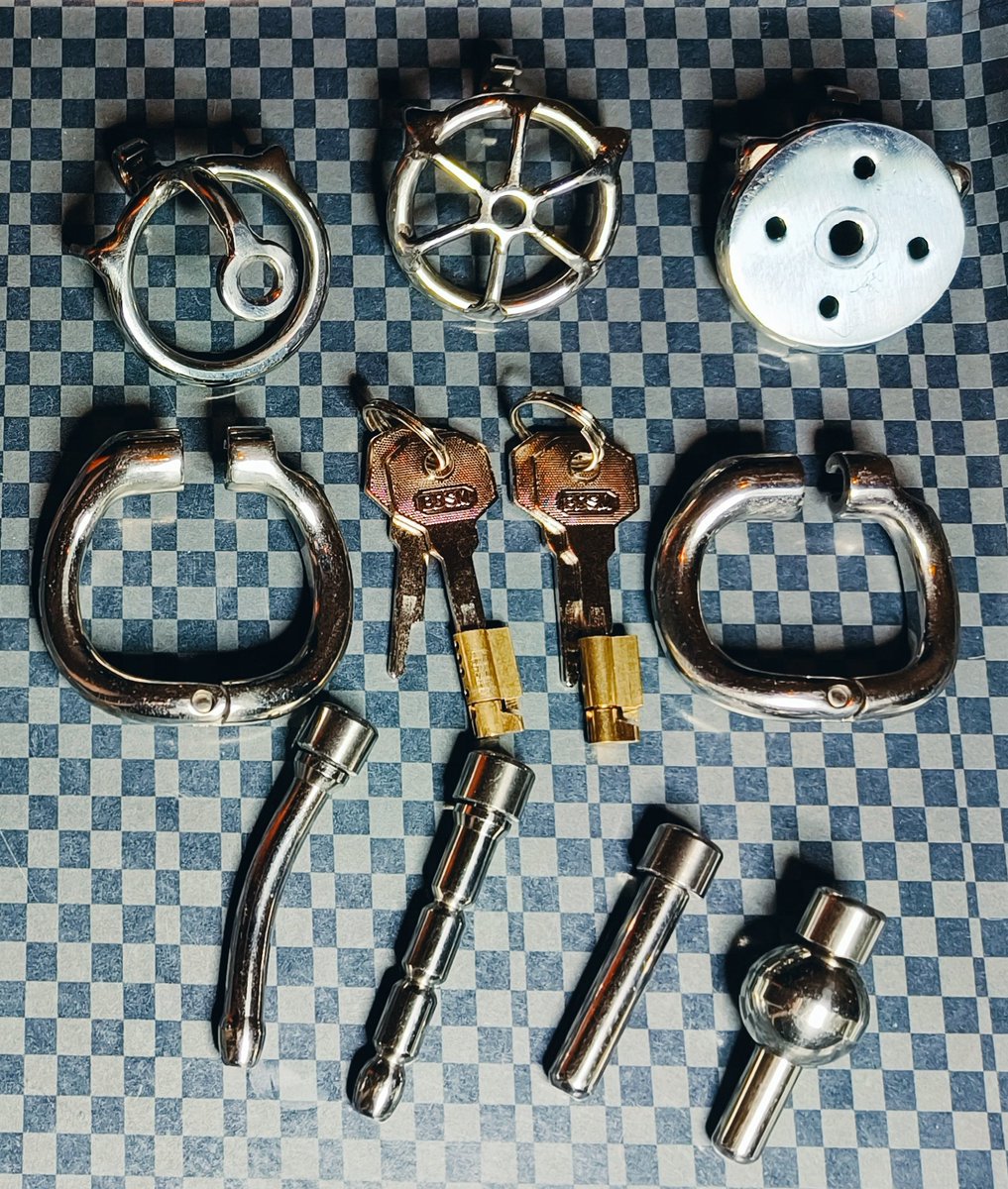 AHumanPinata's tweet photo. I have to wear a flat cage.
The keys are temporarily in my possession, even though they don’t belong to me.
Control of the keys is not mine — and it was never meant to be.

#sissy #sissychastity #chastitycage #chastityhumiliation #humiliation
#lockedclitty #sissyclitty #slut #locked #caged
#sissytraining #sissyhumiliation #sissysub #sissyslut
#sissysluttraining #sissyslave
#submissive #bdsmsubmissive #bdsm #kinky #kinks
#fetish
