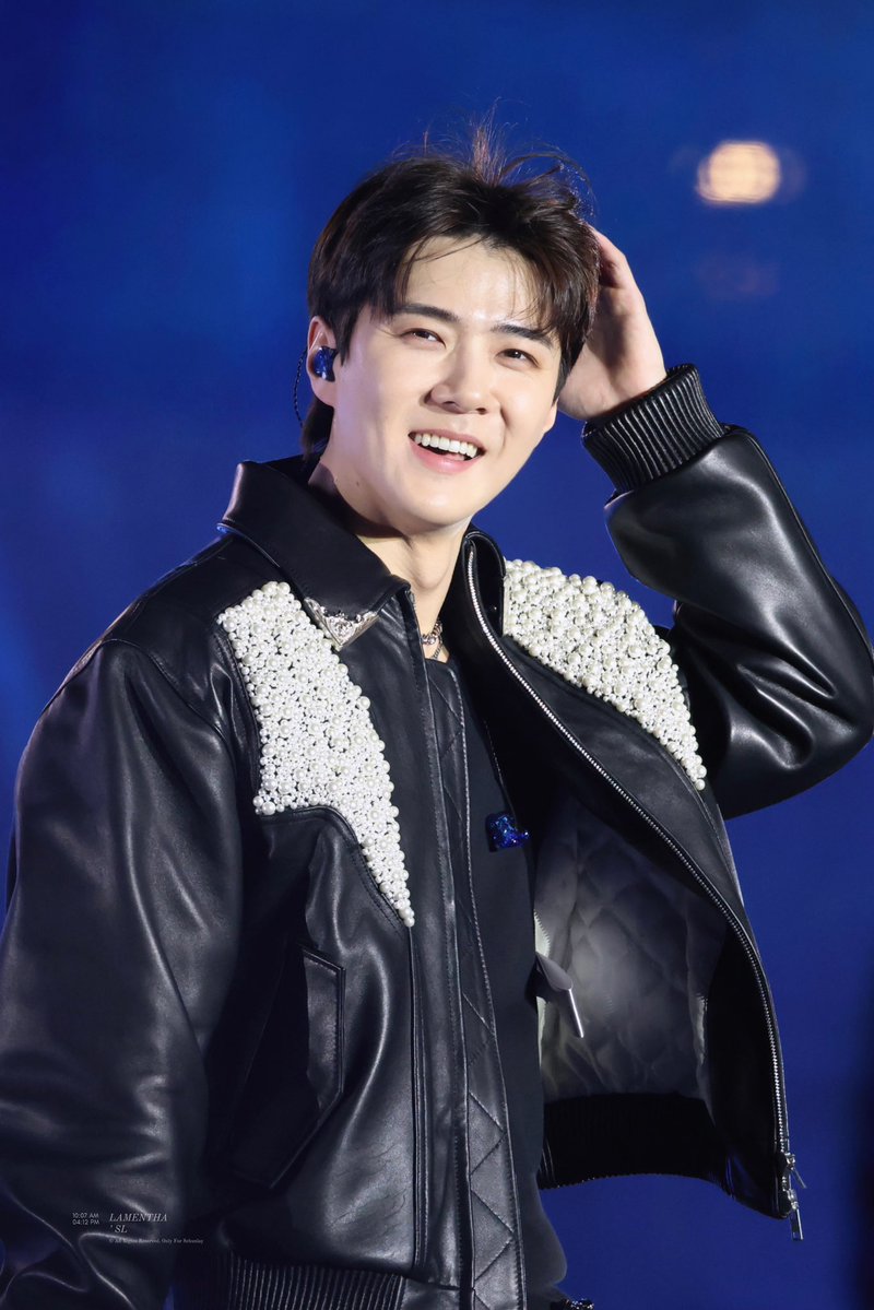 251231  Chromosome Universe New Year
Countdown Show  
 
반가원요☺️

#SEHUN #세훈 #chromosomeuniversenewyearcountdownshow2025