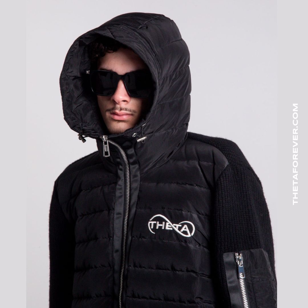 Premium warmth. Elevated design.
The Theta Wool Puffer Cardigan = wool comfort meets puffer warth.
Limited - RYI 👇
thetaforever.com/products/theta…

#ThetaForever #Menswear #Streetwear