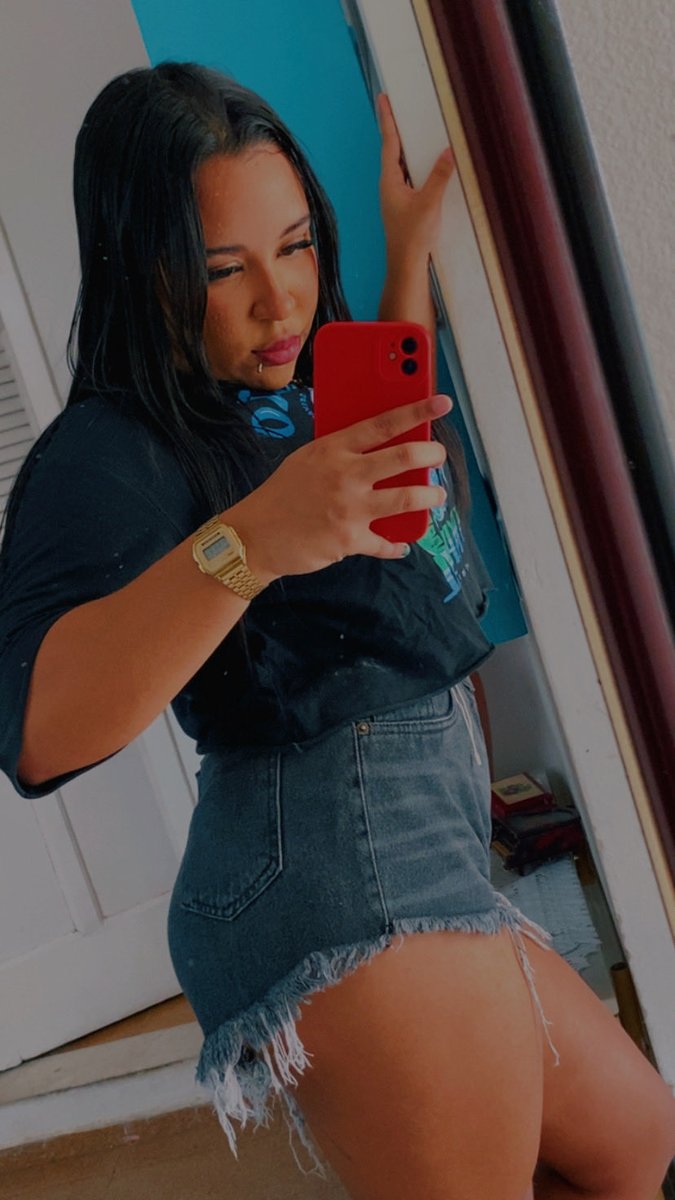 👸🏽🖤🫦