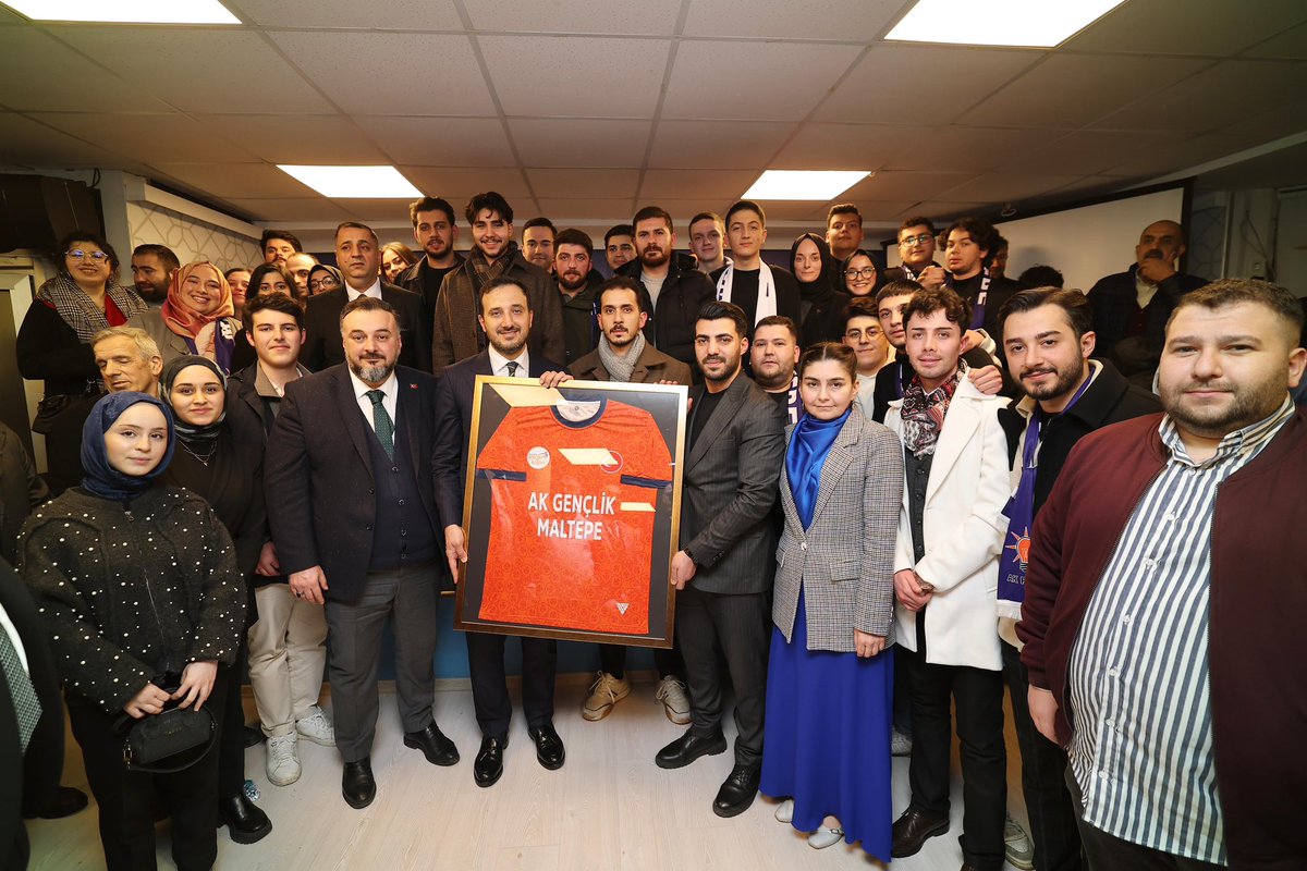 Maltepe İlçe Danışma toplantımız hayırlara vesile olsun. İstanbul’umuzun tamamını eksiksiz hizmetlere kavuşturacağımız AK günler için durmadan, yorulmadan çalışacağız. Bu kutlu mücadelemize güç kattığınız için her birinize teşekkür ediyorum. 

<a href="/maltepeakparti/">AK Parti Maltepe</a> <a href="/Behadir/">Serkan Bahadir</a>