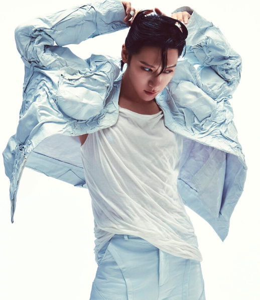 2 years ago today, NCT's Ten released his solo debut mini album, Ten. Rate it from 1 to 10.