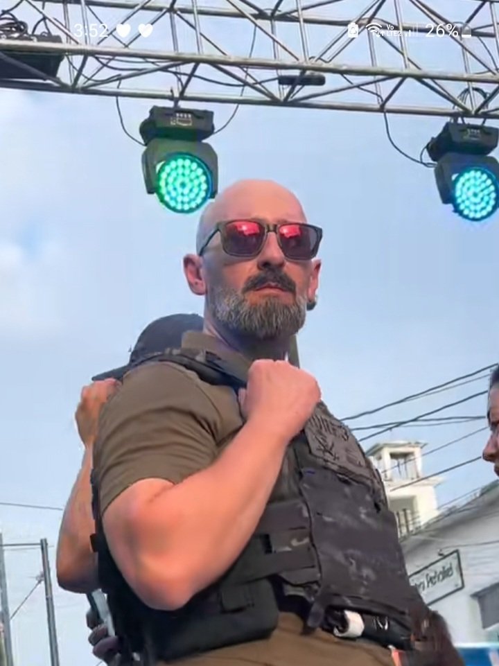 Luisa González dice que "en 2023 no había ni para la gasolina"

La Seguridad Española/Rusa quien la pagaba? solo los Borregos tontos útiles les van a creer.