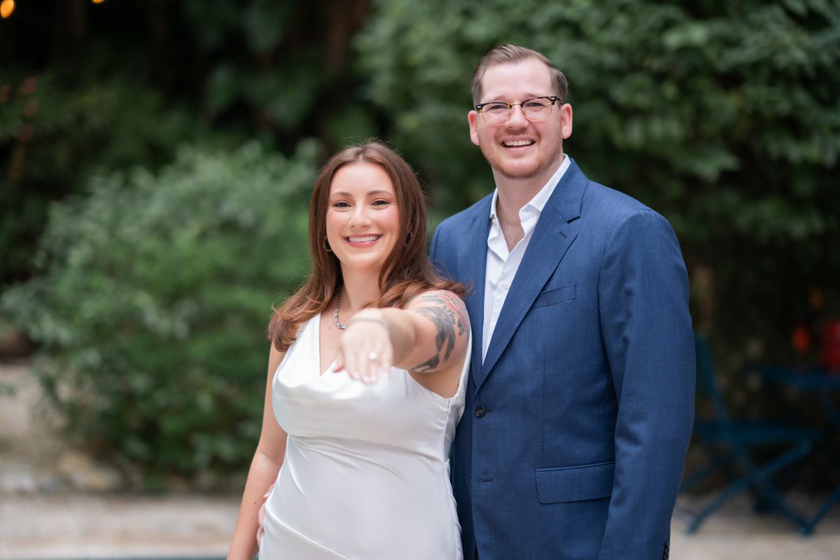 Candid_Studios's tweet photo. Still deciding on a Valentine’s gift? ❤️

Photos last forever.
Book a couples or engagement photoshoot and get 20% off, valid until Feb 15, 2026.

DM us or check our bio 📸

#ValentinesDay #CouplesPhotos
#FloridaPhotographer #OhioPhotographer #ColoradoPhotographer https://t.co/C6R3m84mHL