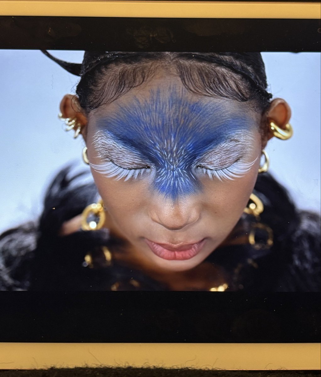 InterestedReader tweet media