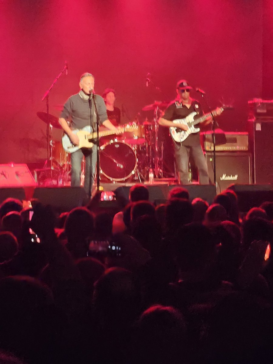 Dana Wessel tweet media