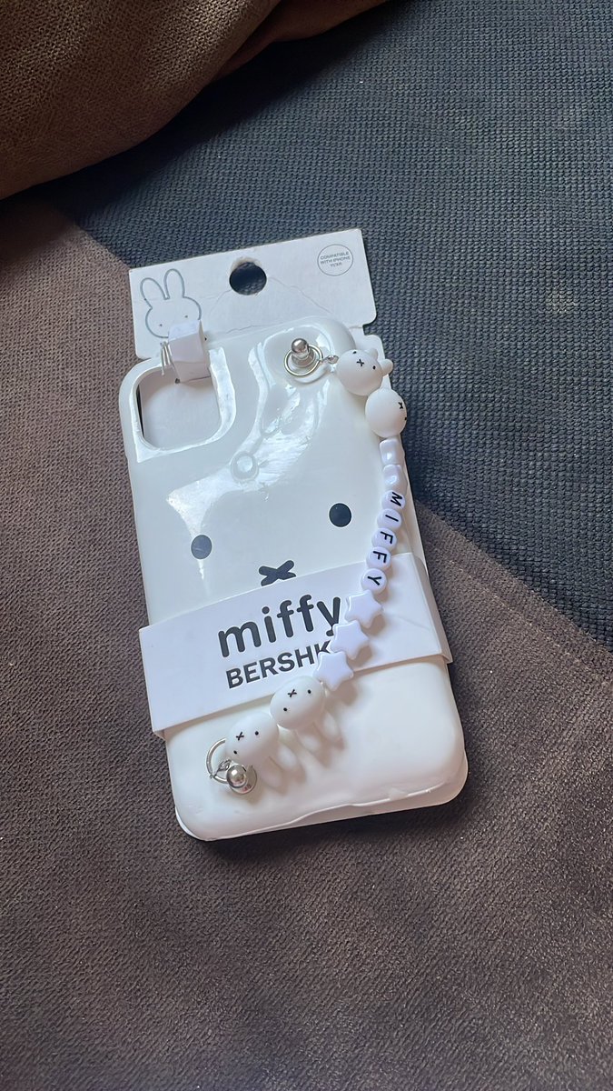 hatepageu4's tweet image. e solo io potevo prenderla del modello sbagliato