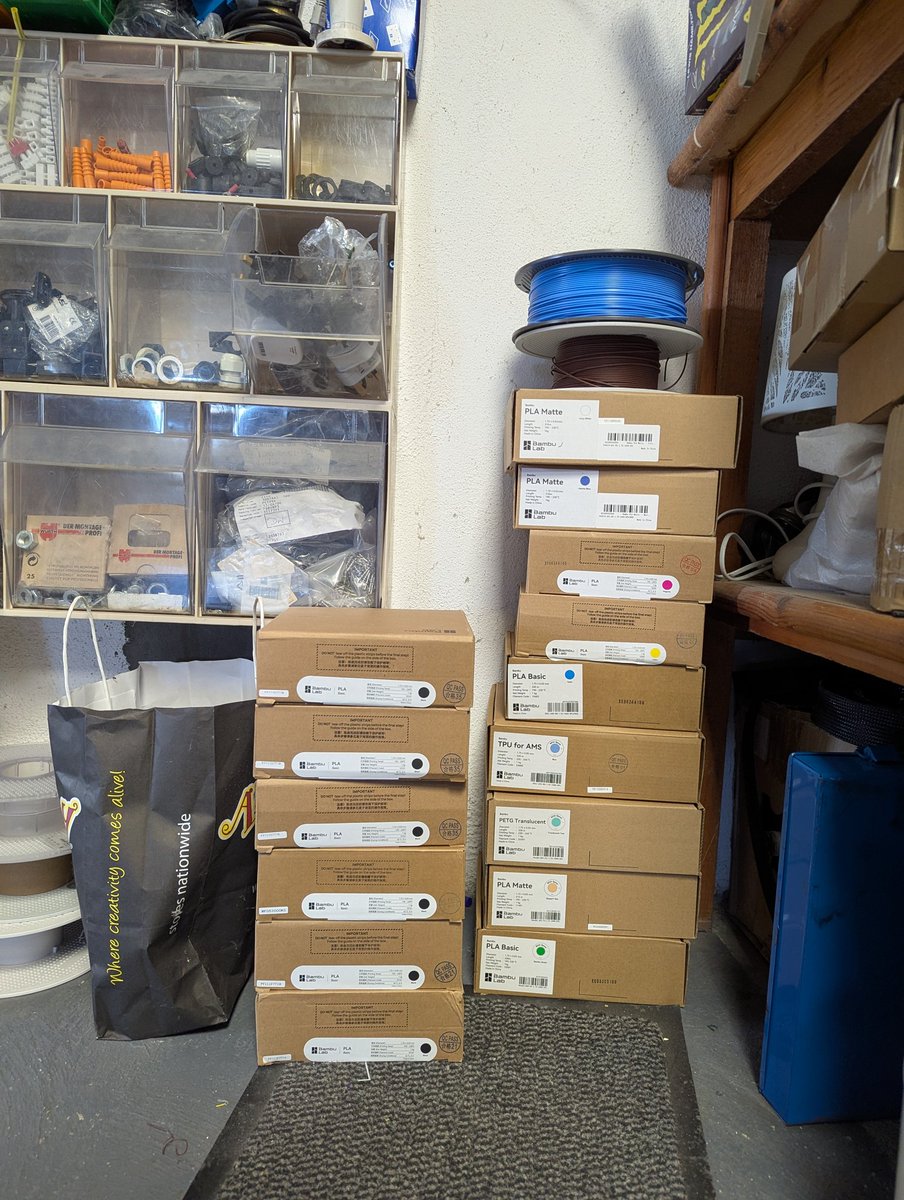 too much plastic. buying another 3d printer. mass producing dildos soon I got flexible plastic