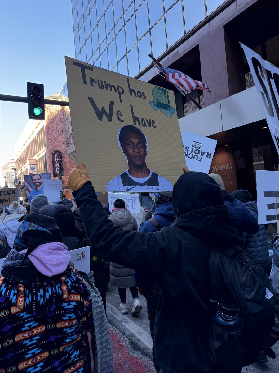 JessaRogi's tweet image. It’s cold, but we are out here! The best sign… @allisonaudrey  #iceOut