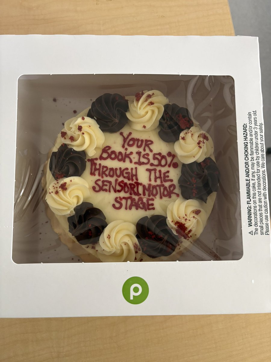 effortfuleduktr's tweet image. Very niche, but one of my students gave me a cake for my book turning one year old. 🙂

#piaget #cognitivedevelopment #cogpsych #cogpsy #cogsci