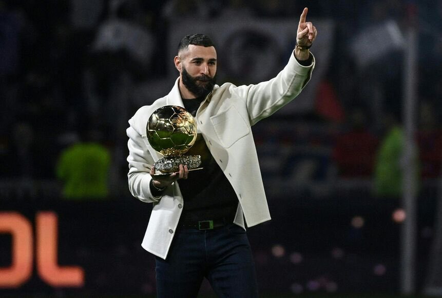 ActuL1_'s tweet image. 🚨🚨💣 𝗕𝗥𝗘𝗔𝗞𝗜𝗡𝗚 ! 𝗨𝗡 𝗣𝗢𝗧𝗘𝗡𝗧𝗜𝗘𝗟 𝗥𝗘𝗧𝗢𝗨𝗥 𝗗𝗘 𝗞𝗔𝗥𝗜𝗠 𝗕𝗘𝗡𝗭𝗘𝗠𝗔 🇫🇷 𝗘𝗡 𝗙𝗥𝗔𝗡𝗖𝗘 𝗔𝗩𝗔𝗡𝗧 𝗟𝗔 𝗖𝗢𝗨𝗣𝗘 𝗗𝗨 𝗠𝗢𝗡𝗗𝗘 𝗙𝗔𝗜𝗧 𝗦𝗢𝗡 𝗖𝗛𝗘𝗠𝗜𝗡 !!! 😱🇫🇷

(@sachatavolieri)