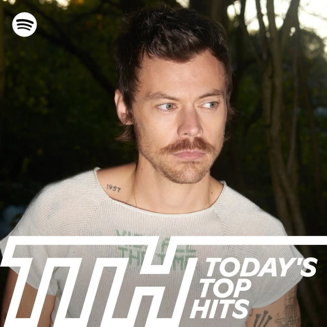 Harry’s on the cover of Spotify’s biggest playlist, Today’s Top Hits and Aperture is the #1 song on the playlist as well. Keep streaming from the playlist to keep it there everyone. 

Today’s Top Hits 
open.spotify.com/playlist/37i9d…
Pop Rising
open.spotify.com/playlist/37i9d…