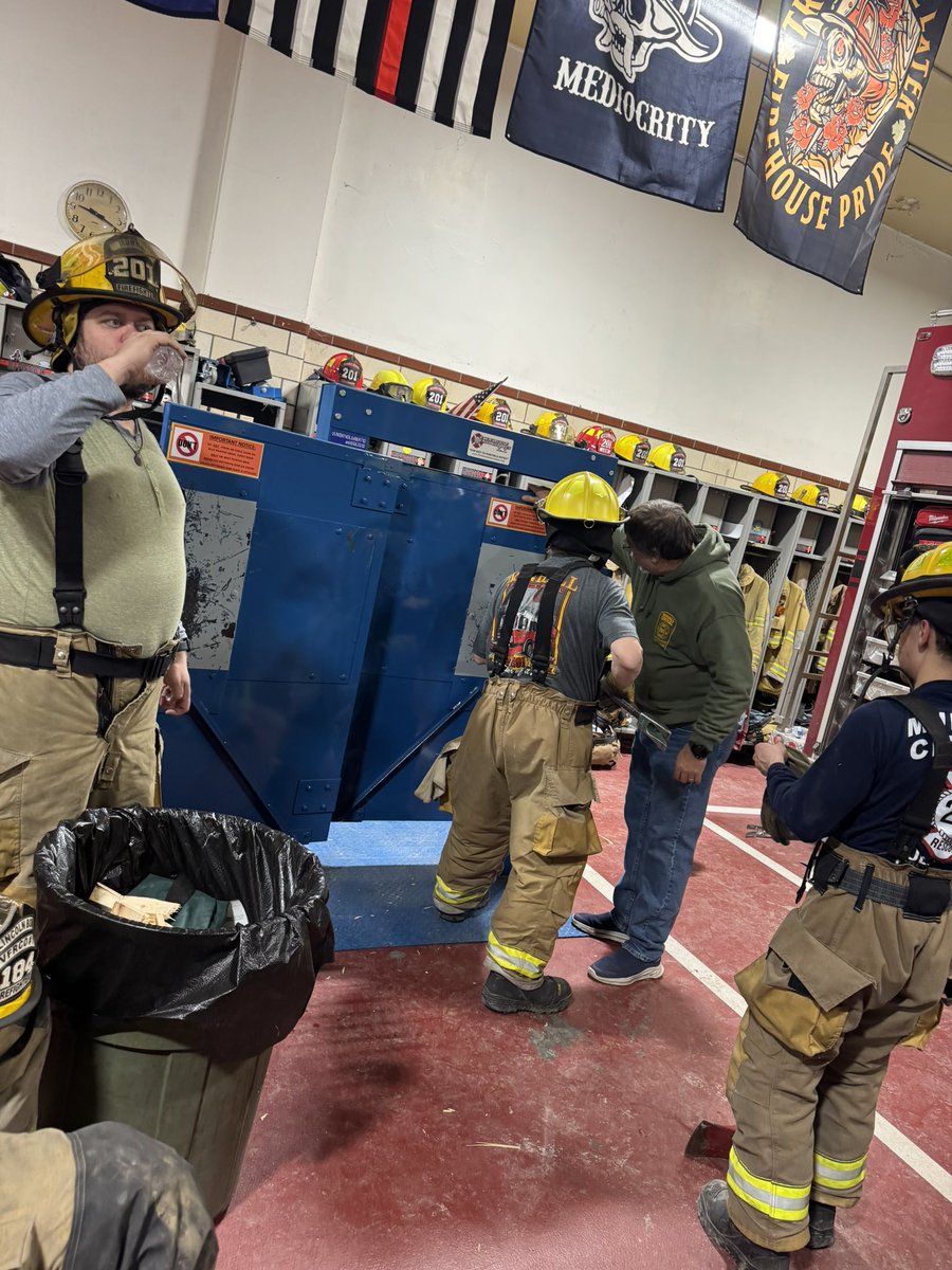 MunhallCentral's tweet photo. This past Wednesday our members worked on sharpening our forcible entry skills on our Firehouse Innovations LI, Inc. door prop. Single and team forcible entry techniques were reviewed and applied while also discussing some of our different doors and buildings throughout our town. https://t.co/AOIfFMuBZm