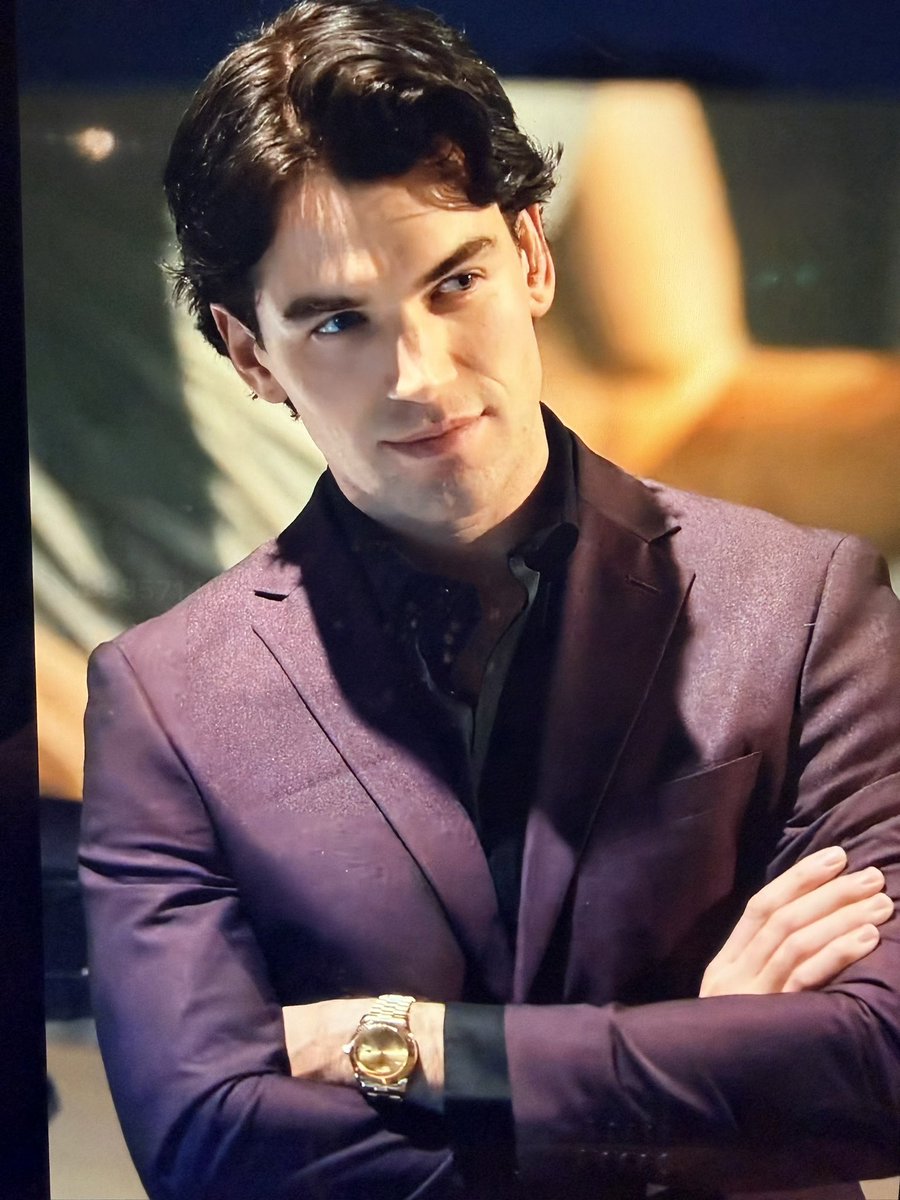 joanne1182011's tweet photo. What can I say I’m just speechless at @noahfearnley_  latest vertical a true romantic story that just made everything flutter 🤗🤗🥰🥰🥰🤭🤭 God dammmmm you William Gordon 🔥🔥🥵😍 https://t.co/GspPhRWdD5
