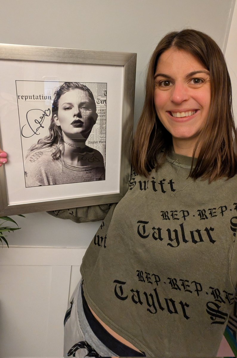 Nikki heard the black dog live ❤️‍🔥 tweet media