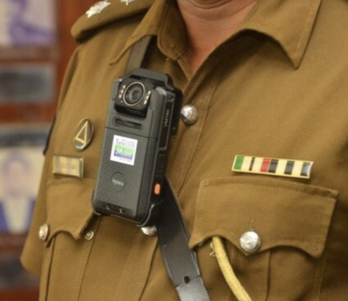 🇱🇰 Six police officers arrested after allegedly beating Catholic priest Fr. Milan Priyadarshana in Gampaha, Sri Lanka, while he was returning from mass in clerical clothing. 

The priest was chased on his motorcycle by the police unit, attacked and severely beaten. He is now