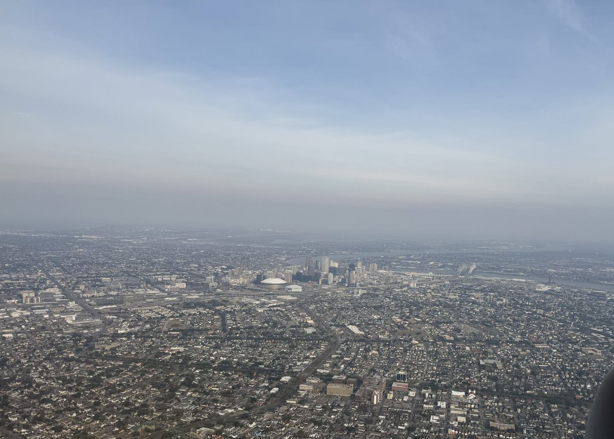 Mike Regalado 🏀🏈🎧 tweet media