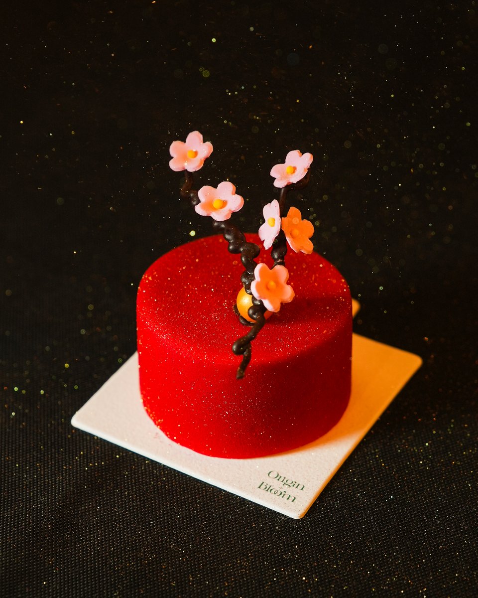 marinabaysands's tweet photo. Shaped with intention and refined in every detail.
Lunar New Year, beautifully crafted at Origin + Bloom.
#OriginAndBloom #MarinaBaySands https://t.co/tnpDsqy0an