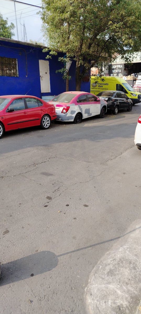 58rey's tweet photo. En Pedregales Sta Úrsula, calle Sn Gabino esq. Sn Jorge, las lacras malvivientes controlan estacionamientos con autos de dudosa procedencia, robados o desbalijados. @Alcaldia_Coy del "Imparable"  porfa @PAOT @inveacdmx @UCS_GCDMX https://t.co/TCget3QF4i