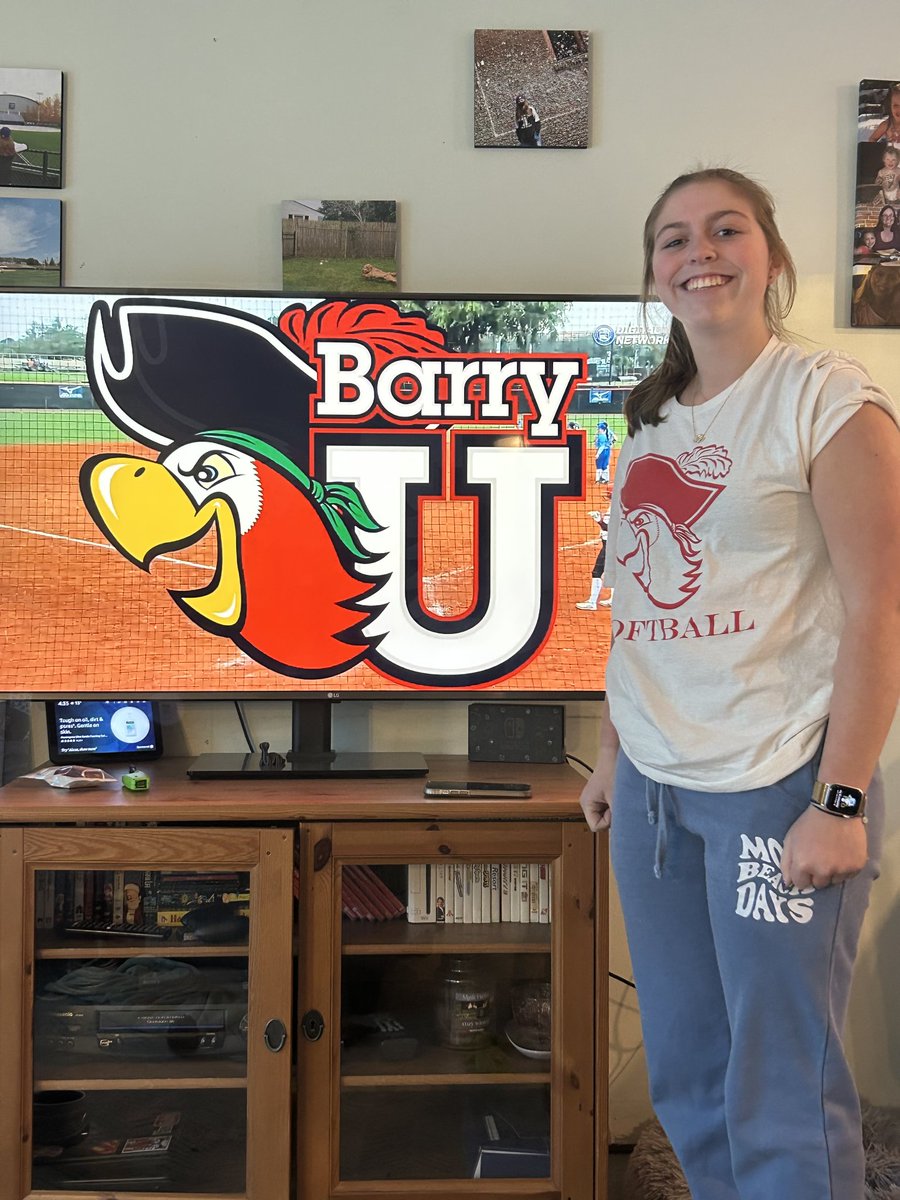 Olivia Hall tweet media