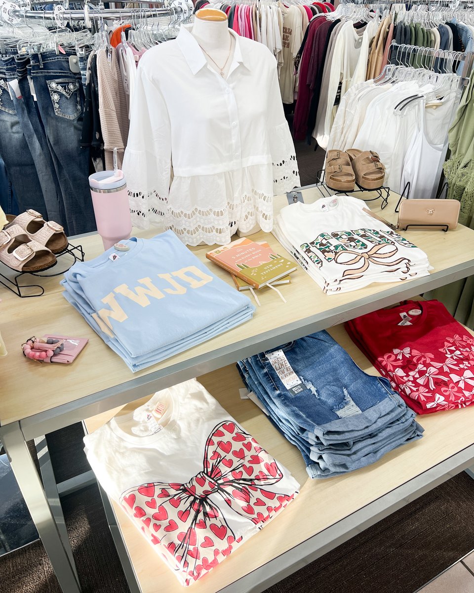 FactoryConnect's tweet photo. NEW styles in our curvy department!! ✨🛍️ https://t.co/PnsmZc1t0v