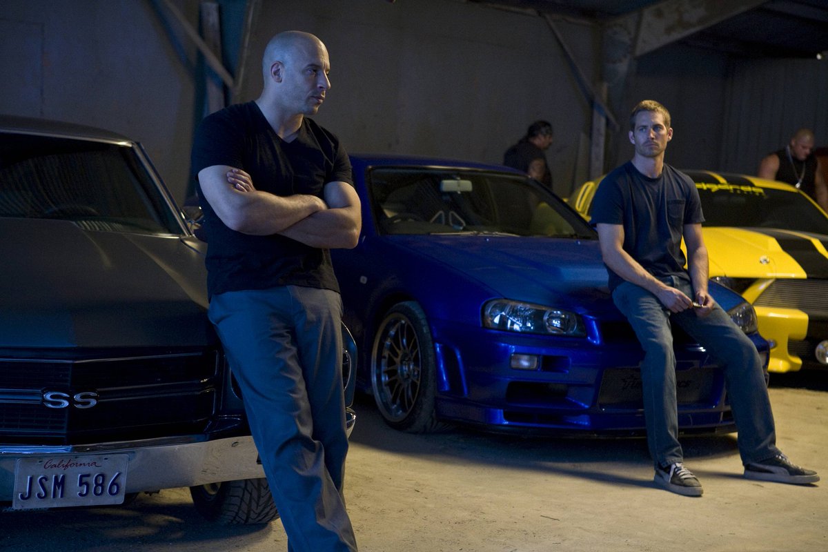 "Hızlı ve Öfkeli" film serisinin sonuncusu "FAST FOREVER" 17 Mart 2028'de sinemalarda. 

"Kimse bu yolun kolay olduğunu söylemedi.. ama en azından bu bizim yolumuz. Bizi tanımlayan ve mirasımız olan yolculuğumuz. Ve bir miras... sonsuza dek sürer."

Vin Diesel'in duyurusu.
