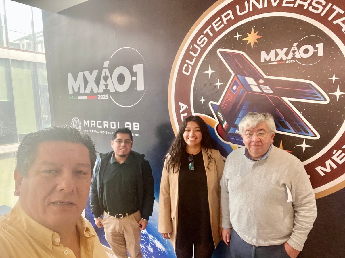 Como parte de los trabajos del Clúster Universitario de Alto Nivel, autoridades académicas de la <a href="/UPMexico/">Universidad Panamericana Ciudad de México</a> realizaron un recorrido por el Centro de Monitoreo del microsatélite MXAO-1, destacando el liderazgo de la UP en innovación, ingeniería y desarrollo aeroespacial.
