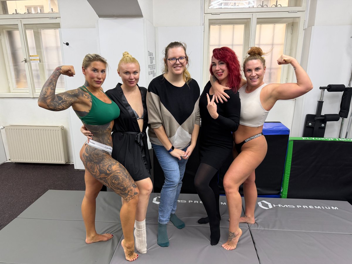 Queens Clash tweet media