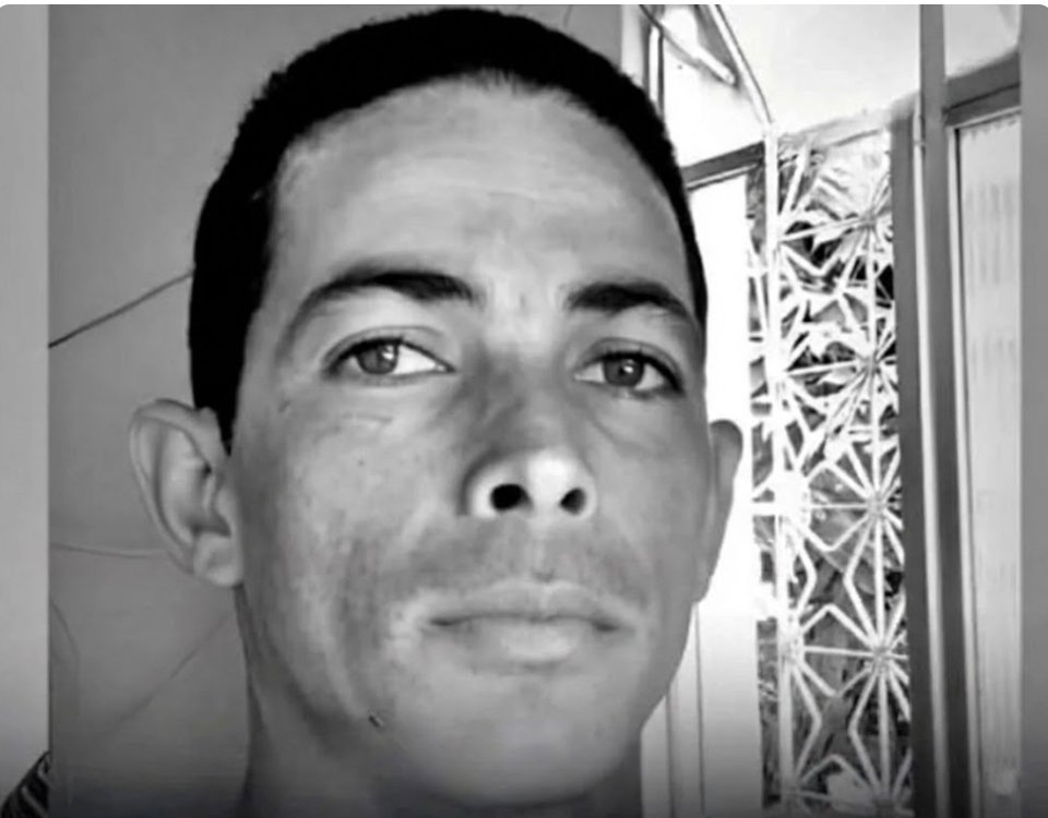 boramaceio's tweet photo. HOMEM É ASSASSIN4DO A FACAD4S PELO ENTEADO EM TEOTÔNIO VILELA https://t.co/1wTKOlTxyt