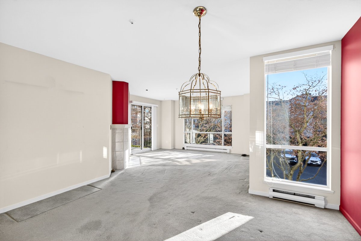 perryhoogveld's tweet photo. https://t.co/OPO6ONUi70  Service that Follows the Sale 

FOR SALE    MLS#R3083145    Asking $569,000
#211  19122 - 122nd Ave. Pitt Meadows, BC V3Y 2N7
2 Bedrooms, 2 Bathrooms, 1166 SqFt.

#realestate #Richmond #houseforsale #forsale #justlisted #location #remax #propertyforsale https://t.co/vi3pEABOpo