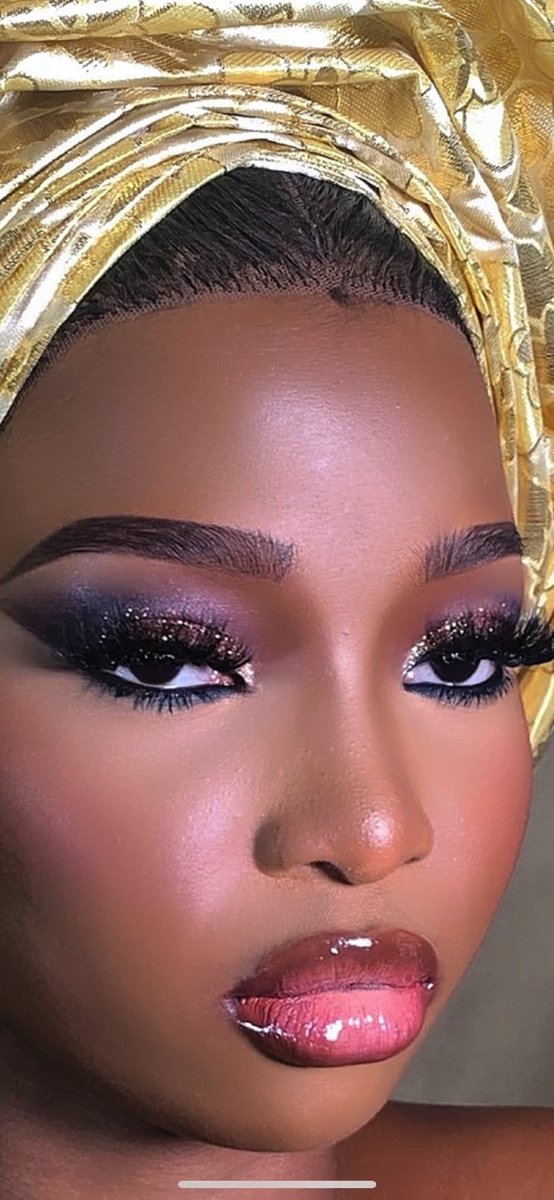 #MeetFashion
Eyeshadow tutorial in pictures 
Makeup @anastasissignatures
#makeupartist #makeuplover