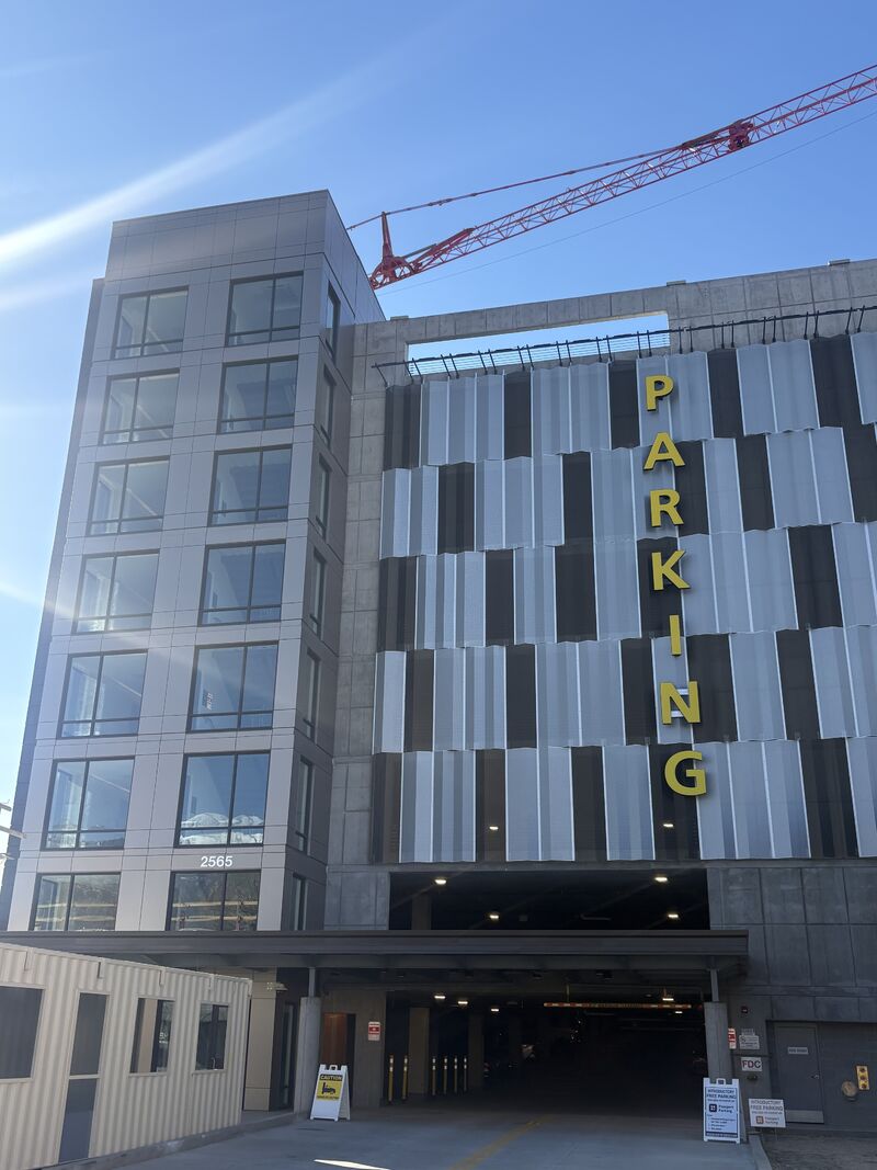 Exciting news! After a year of construction, the Wonder Block Parking Garage is finally open and offering free parking! 

Learn more here: bit.ly/46puaoi

#WonderBlockParking #TheWonderBlock #FreeParking #ogdencommunity #ogdenweberchamber