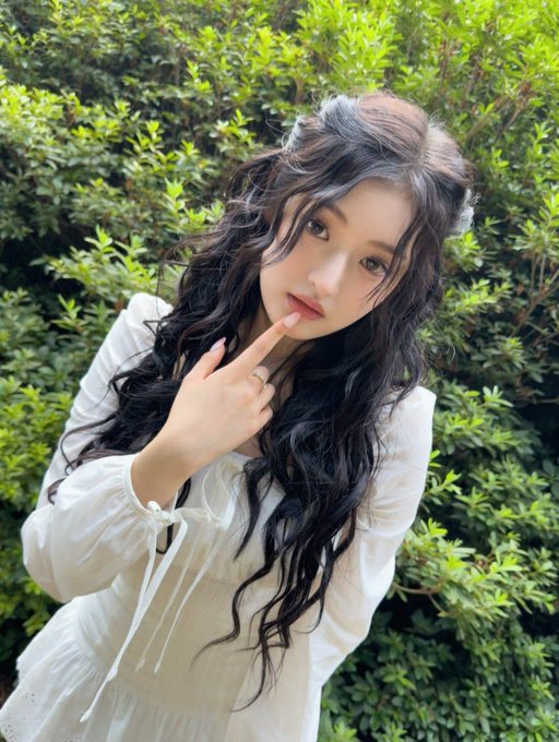 twengene's tweet image. I don't know if we deserve it, but I hope we can see Athena with this hairstyle again. I can't get over how beautiful she is.