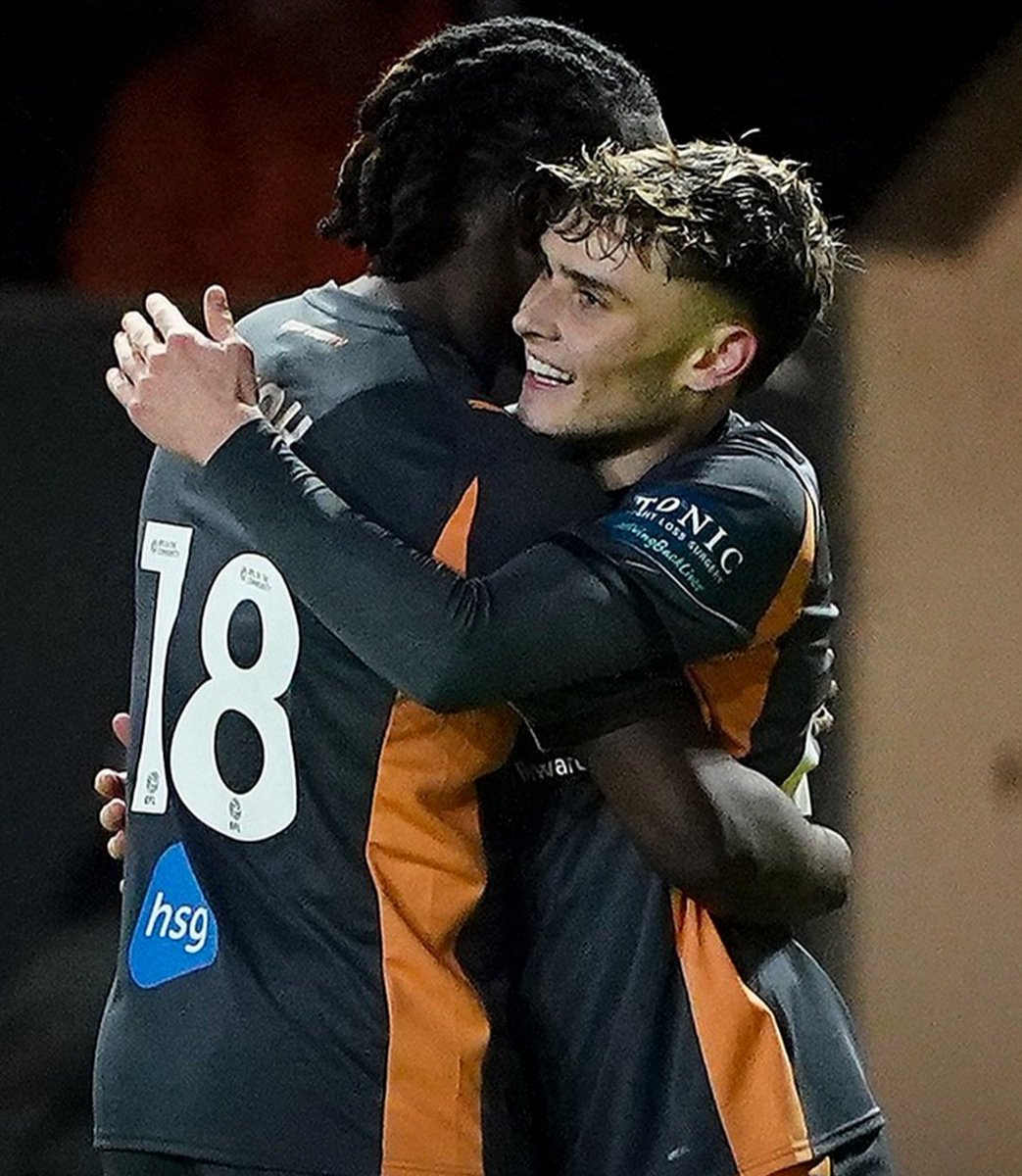 Dan Wilson tweet media