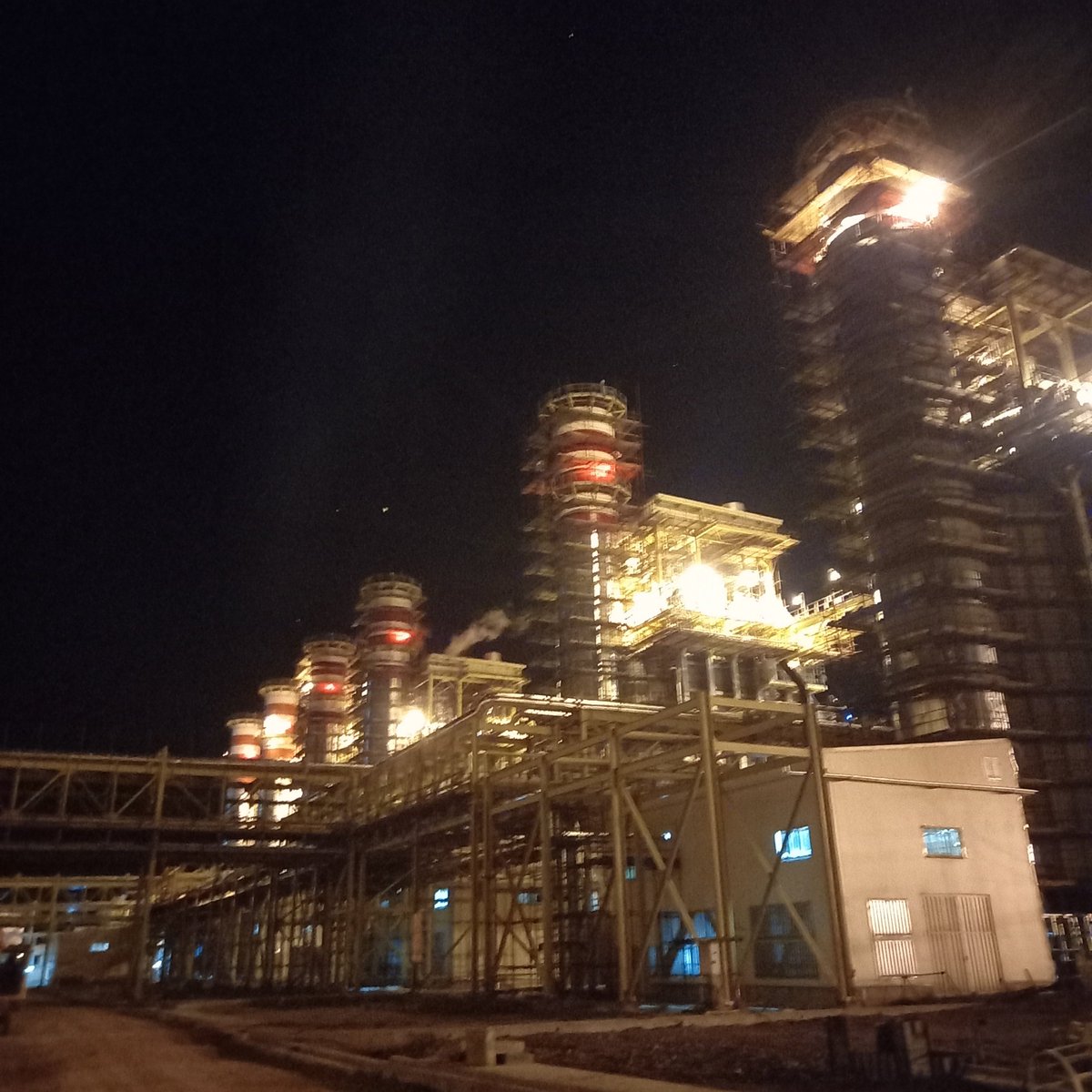 شاهین طیّار tweet media