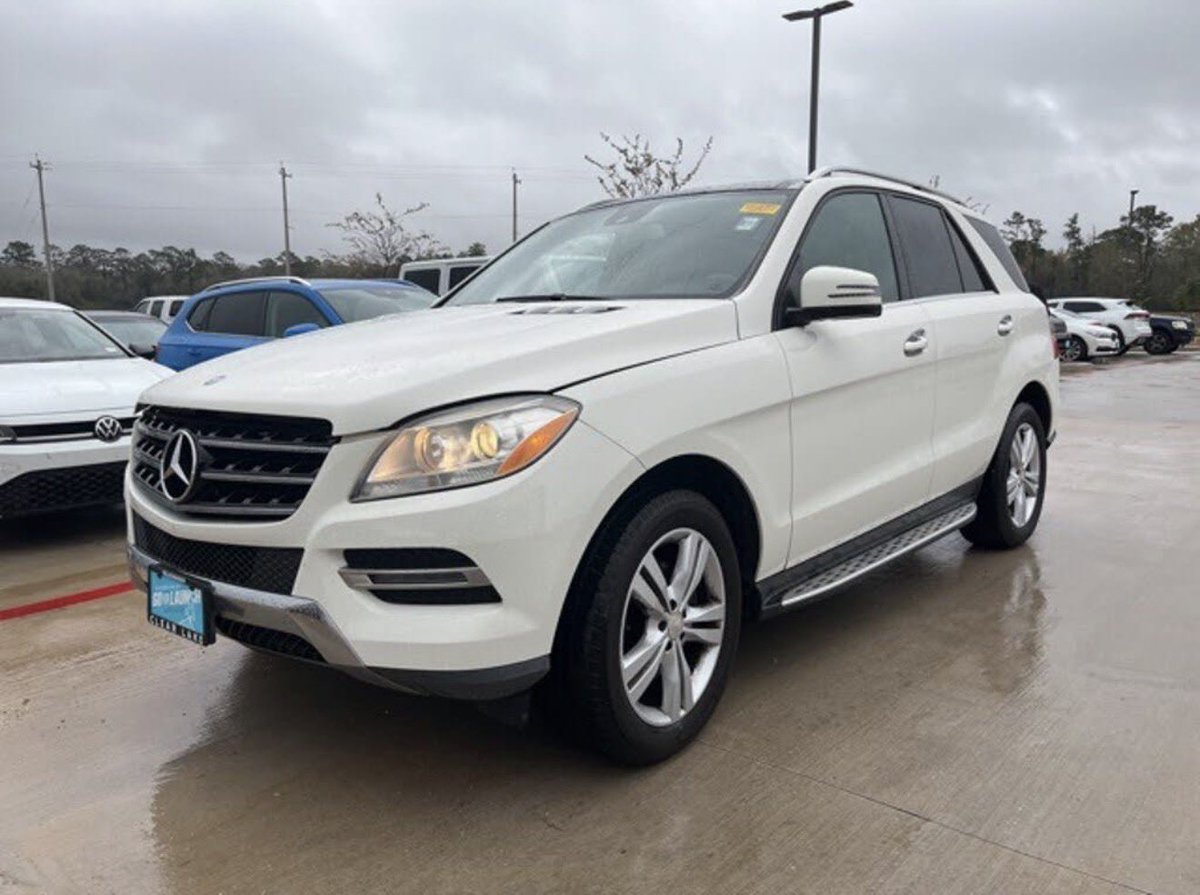 jjb_services's tweet image. Your trusted partner for seamless vehicle procurement, sourcing, negotiating, and delivering the right vehicle for you. #JJBCars #gooddeals