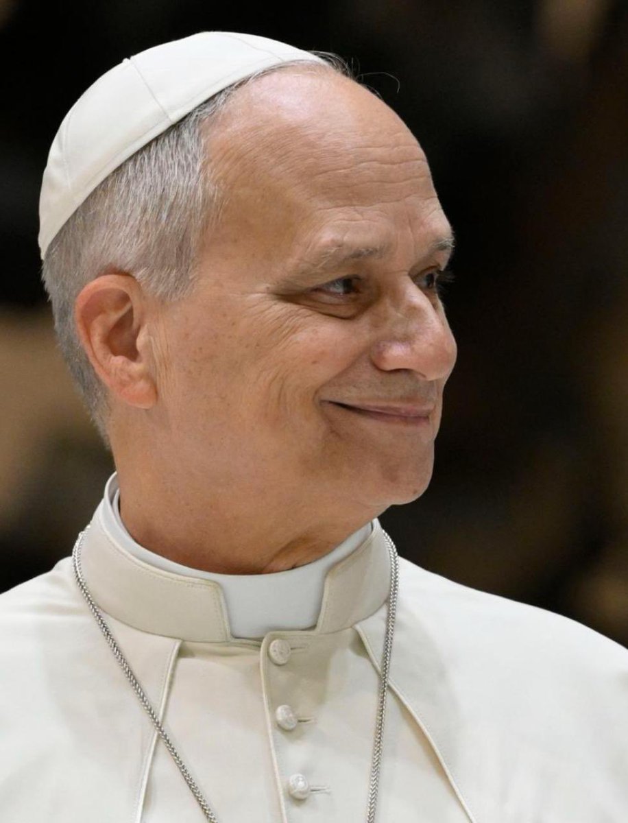 Is this all disgusting dirt 🤮 #Epstein #Trump #Gates 

Urgent need for a Timeline Cleaner

Best American export #PopeLeoXIV