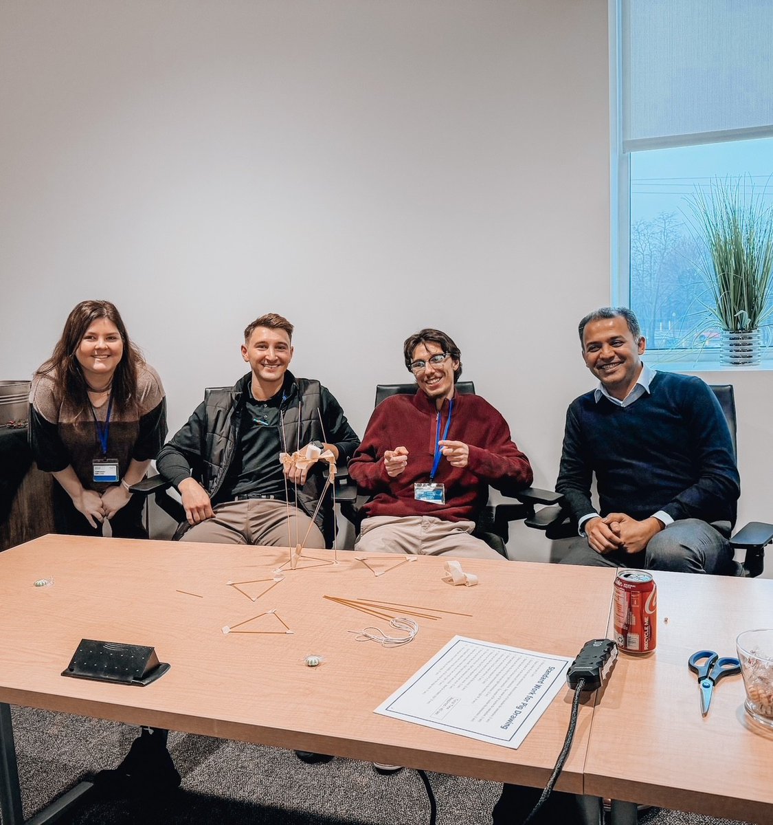 DieboldNixdorf's tweet photo. Meet the inaugural class of DN’s Expanding Horizons Program! This program is designed to cultivate future leaders through immersive, real-world experiences. Over the next year, trainees will rotate through key teams in Services and Supply Chain & Procurement.
#DNproud #WeAreDN https://t.co/tLxCD6ICJr