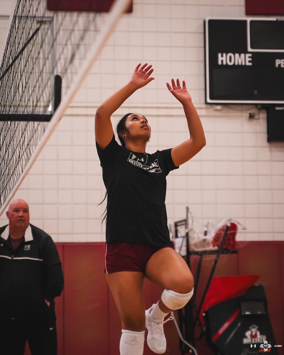 NM State Volleyball tweet media