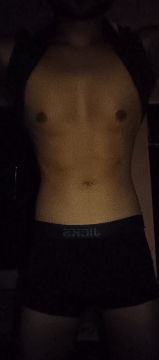 anshthedevil's tweet photo. Winter season is off but SMH my body is getting better n hotter😈🔥 https://t.co/wDrMu53Dms