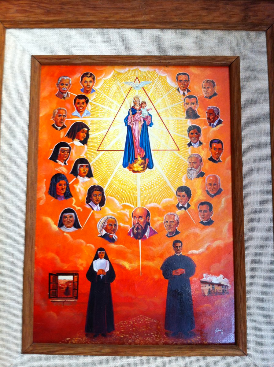 PascualChavez5's tweet photo. Celebramos la fiesta de Don Bosco, padre de la Familia Salesiana. Él es nuestro modelo: sus palabras y acciones, sus ideas y su vida, su visión del mundo y sus esfuerzos por transformarlo son fuente de inspiración evangélica y fundamento de fidelidad creativa. ¡Feliz fiesta! https://t.co/VGIQD95wtA