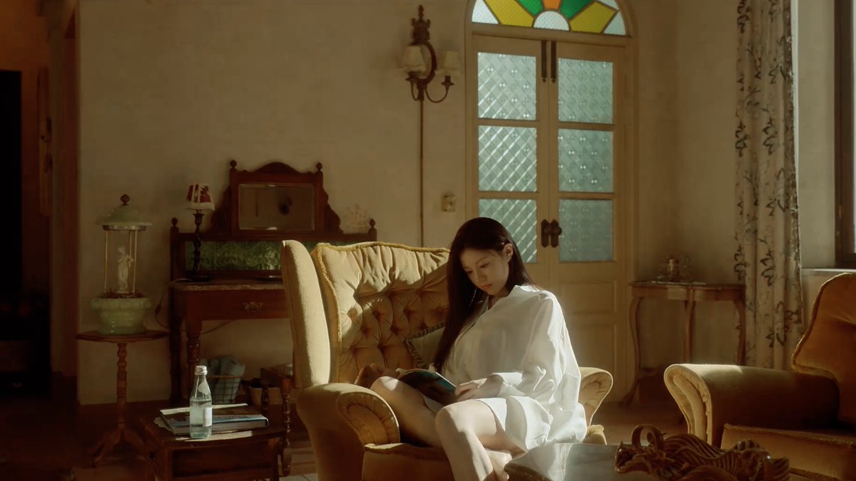 muheeping's tweet photo. the morning after  ོ༘₊⁺☀︎ https://t.co/h4eoY506FF