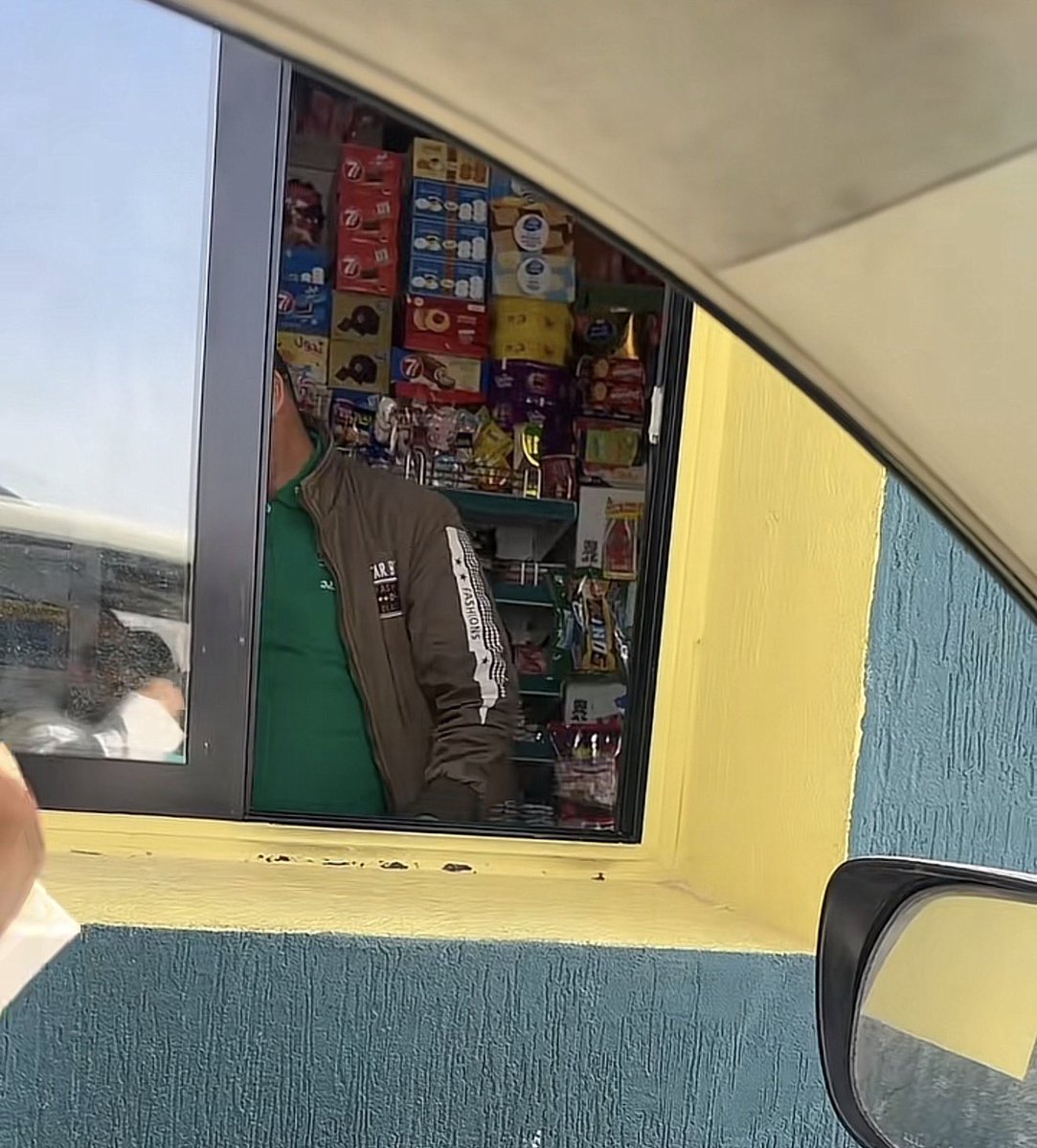 هليّـل tweet media